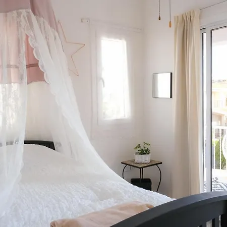 Jonty Villa, Mazotos Larnaca